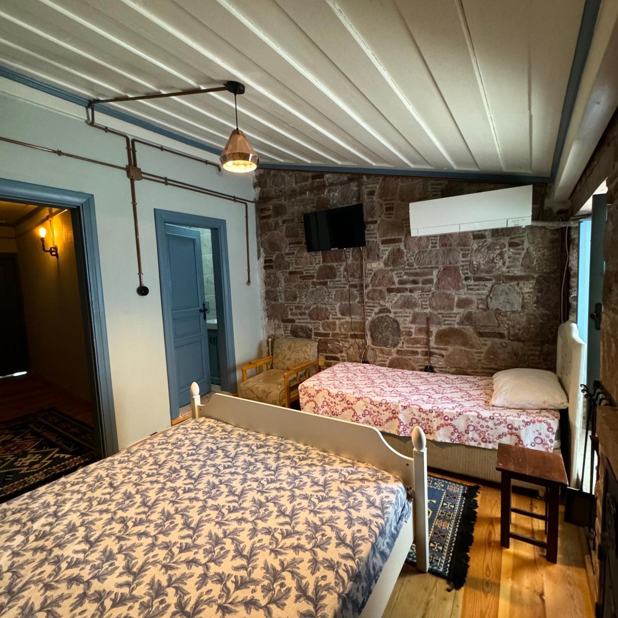 Eolya Konuk Evi Hotel Ayvalik Ngoại thất bức ảnh